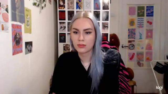 Image 2 of capricious00scorpio Stream on Chaturbate on 13 months ago