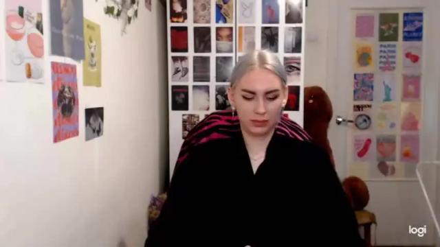 Image 8 of capricious00scorpio Stream on Chaturbate on 16 months ago