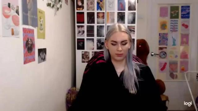 Image 3 of capricious00scorpio Stream on Chaturbate on 16 months ago
