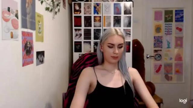 Image 10 of capricious00scorpio Stream on Chaturbate on 13 months ago