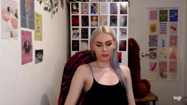 Image 8 of capricious00scorpio Stream on Chaturbate on 13 months ago