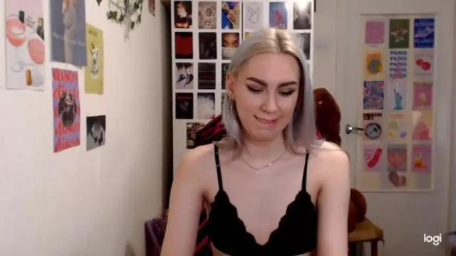 Image 3 of capricious00scorpio Stream on Chaturbate on 15 months ago