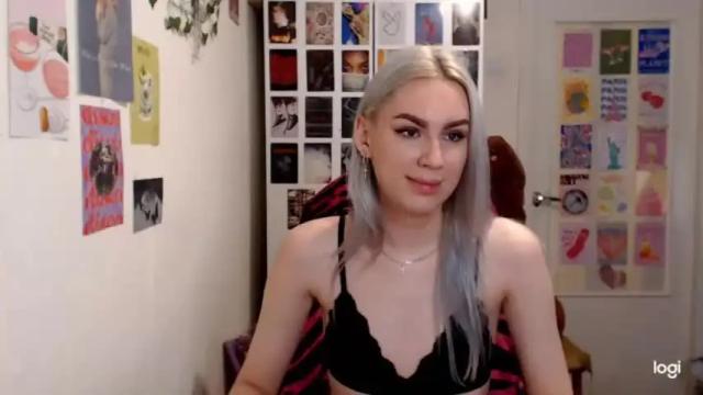 Image 4 of capricious00scorpio Stream on Chaturbate on 15 months ago