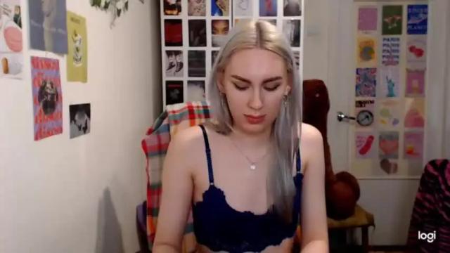 Image 12 of capricious00scorpio Stream on Chaturbate on 15 months ago
