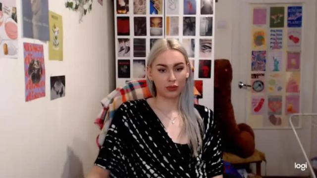 Image 7 of capricious00scorpio Stream on Chaturbate on 13 months ago