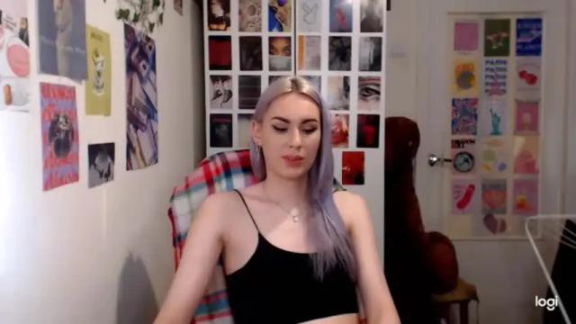 Image 7 of capricious00scorpio Stream on Chaturbate on 12 months ago