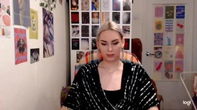 Image 2 of capricious00scorpio Stream on Chaturbate on 12 months ago