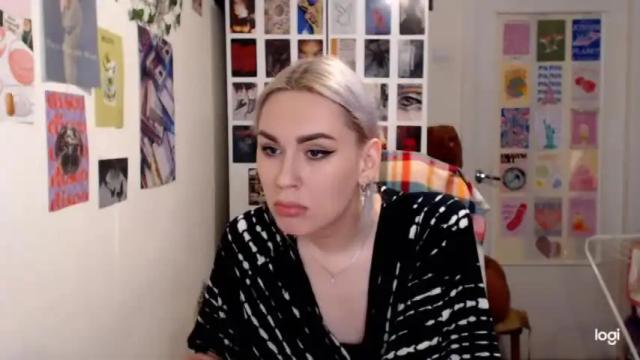 Image 4 of capricious00scorpio Stream on Chaturbate on 12 months ago