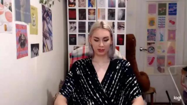 Image 7 of capricious00scorpio Stream on Chaturbate on 12 months ago