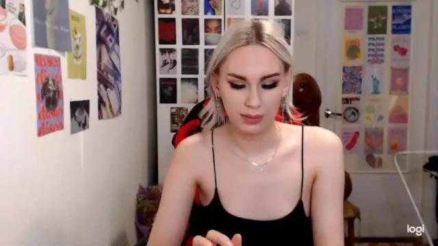 Image 6 of capricious00scorpio Stream on Chaturbate on 12 months ago