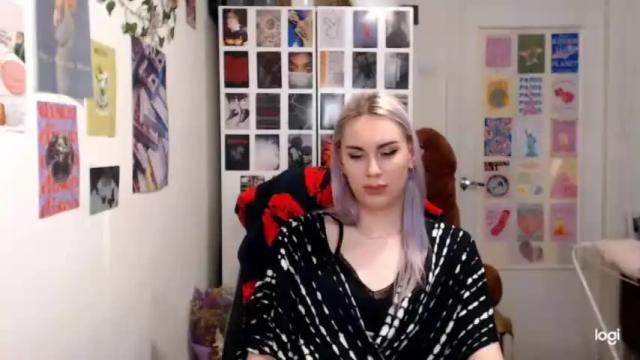 Image 12 of capricious00scorpio Stream on Chaturbate on 14 months ago