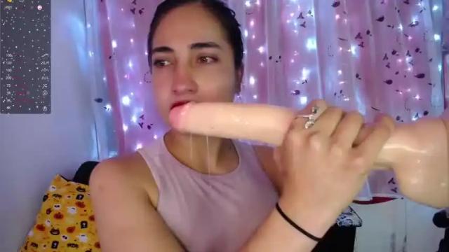 Image 2 of capricornio_16 Stream on Chaturbate on 19 months ago
