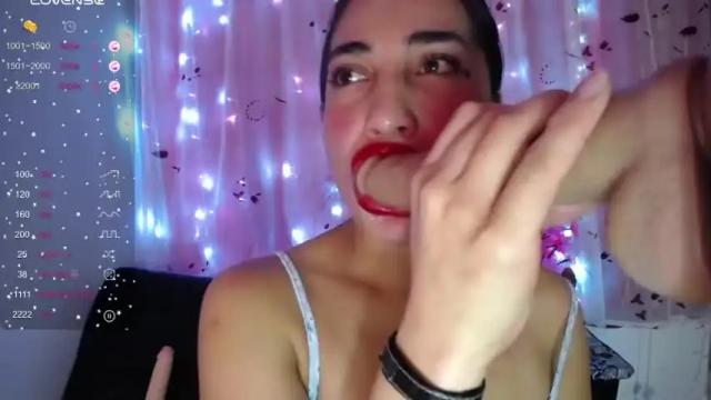 Image 8 of capricornio_16 Stream on Chaturbate on 16 months ago
