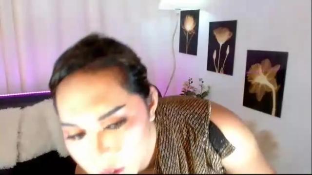 Image 4 of caprize_diva Stream on Chaturbate on 10 days ago