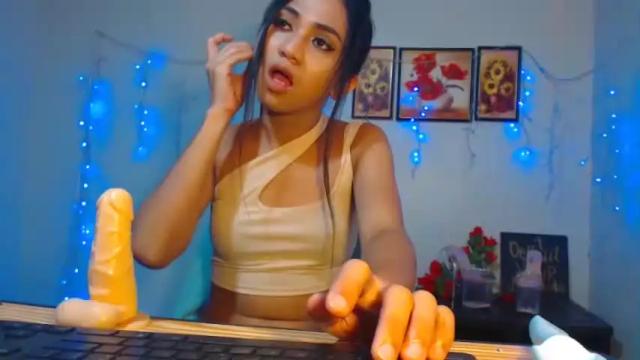 Image 7 of captivatingkatkat Stream on Chaturbate on 12 months ago