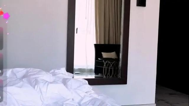Image 7 of cara__harris Stream on Chaturbate on 3 days ago