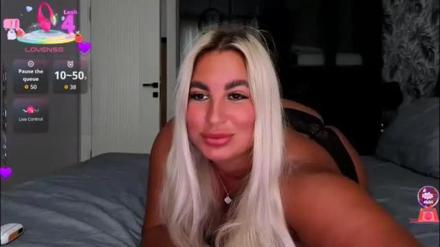 Image 4 of cara__harris Stream on Chaturbate on 1 month ago