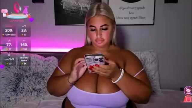 Image 7 of cara__harris Stream on Chaturbate on 1 month ago