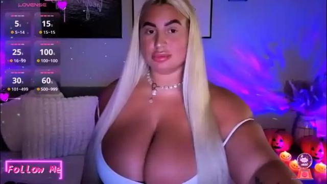 Image 7 of cara__harris Stream on Chaturbate on 2 days ago