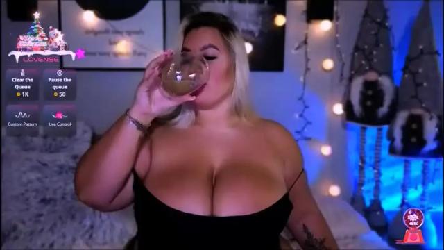 Image 7 of cara__harris Stream on Chaturbate on 1 month ago