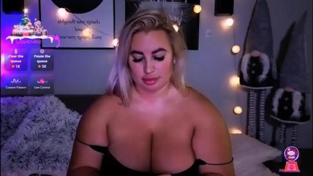 Image 4 of cara__harris Stream on Chaturbate on 29 days ago