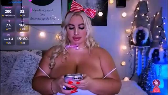 Image 8 of cara__harris Stream on Chaturbate on 19 days ago