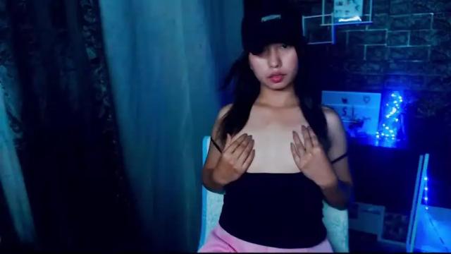 Image 8 of caramel_6974 Stream on Chaturbate on 14 months ago