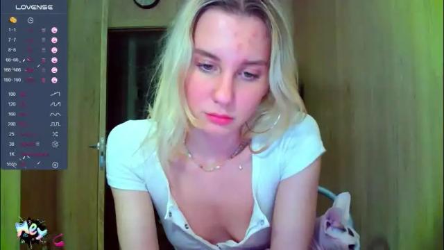 Image 2 of caramel_pie_ Stream on Chaturbate on 2 months ago