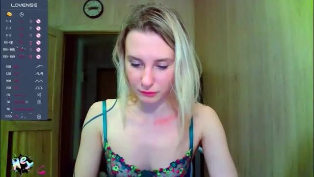 Image 12 of caramel_pie_ Stream on Chaturbate on 1 month ago