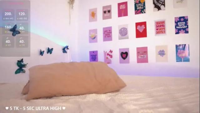 Image 12 of caramelangels Stream on Chaturbate on 26 days ago