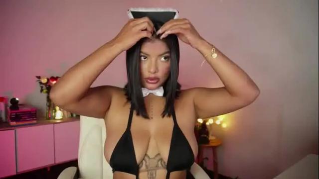 Image 3 of caramelo_xox Stream on Chaturbate on 8 days ago