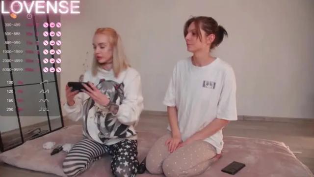 Image 8 of careful_i_bite Stream on Chaturbate on 13 months ago