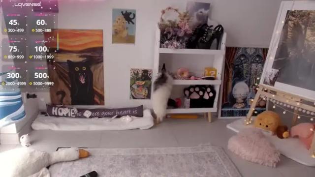 Image 11 of careful_i_bite Stream on Chaturbate on 1 month ago