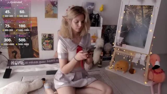 Image 4 of careful_i_bite Stream on Chaturbate on 8 days ago