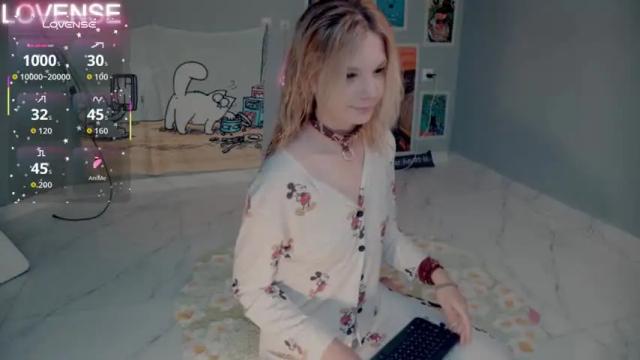 Image 4 of careful_i_bite Stream on Chaturbate on 2 months ago