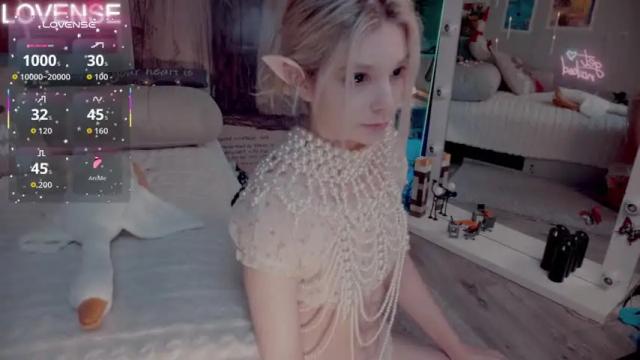 Image 10 of careful_i_bite Stream on Chaturbate on 4 days ago