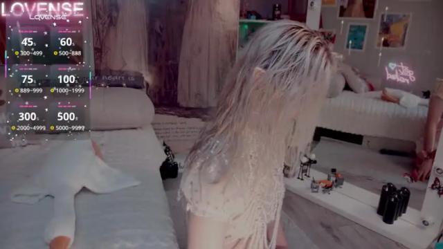 Image 4 of careful_i_bite Stream on Chaturbate on 4 days ago