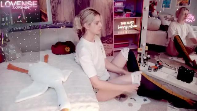 Thumbnail 3, careful_i_bite's Stream at Chaturbate, 2 days ago