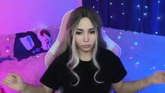 Image 10 of carefully_sofa Stream on Chaturbate on 15 months ago