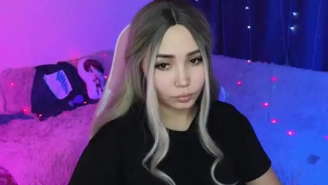 Image 2 of carefully_sofa Stream on Chaturbate on 15 months ago
