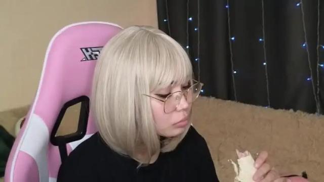 Thumbnail 1, carefully_sofa's Stream at Chaturbate, 14 months ago