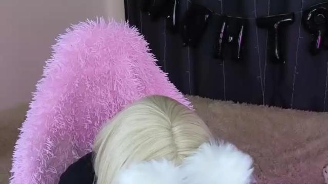 Image 2 of carefully_sofa Stream on Chaturbate on 13 months ago