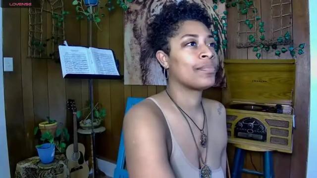 Image 2 of caribeancreme Stream on Chaturbate on 19 months ago