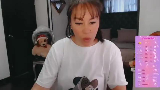 Image 4 of carinalovers Stream on Chaturbate on 26 months ago