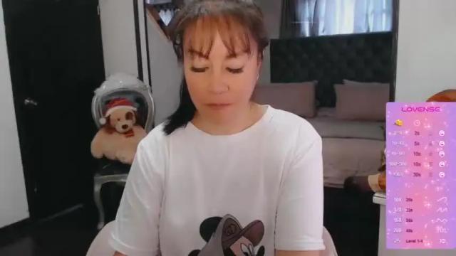 Image 6 of carinalovers Stream on Chaturbate on 26 months ago