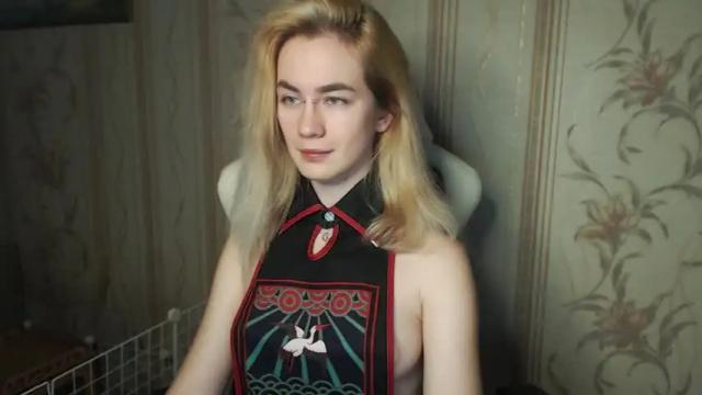 Image 7 of carinfox Stream on Chaturbate on 13 months ago