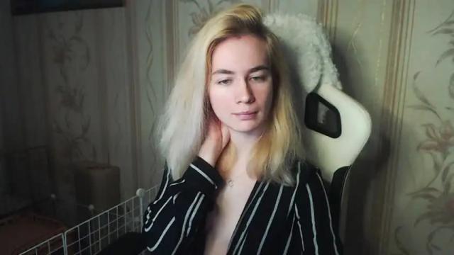 Thumbnail 2, carinfox's Stream at Chaturbate, 12 months ago