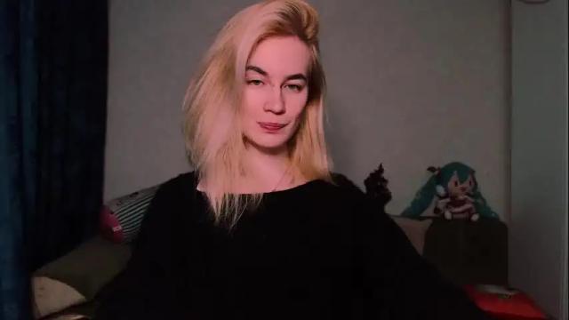 Image 4 of carinfox Stream on Chaturbate on 24 days ago