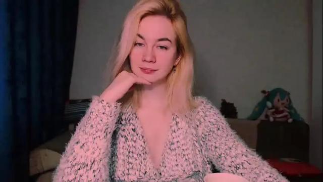 Image 4 of carinfox Stream on Chaturbate on 14 days ago