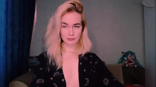 Image 11 of carinfox Stream on Chaturbate on 8 days ago